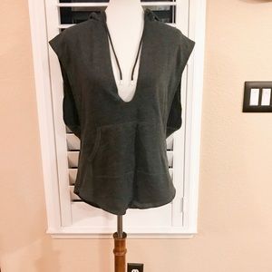 Women’s Workout Sleeveless Sweatshirt